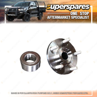 1 Piece of Superspares Front Wheel Hub for Toyota Estima ACR50 01/2006-2019