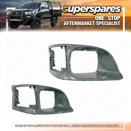 Superspares Right Headlight Case for Toyota Hiace RZH Grey 09/1998-02/2005