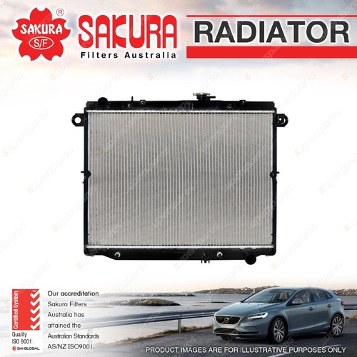 Sakura Radiator for Toyota Landcruiser UZJ100R 4.7L 2UZFE V8 32V DOHC 1998-2007